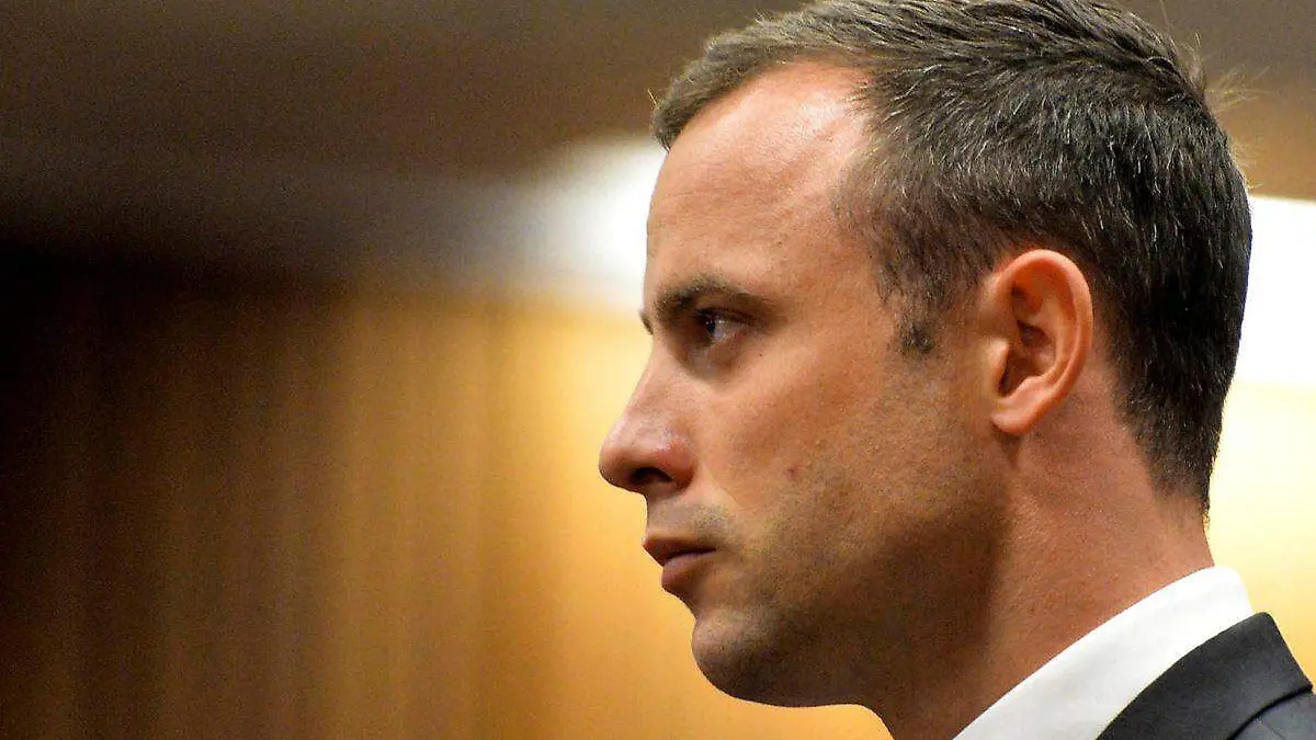 Niegan libertad condicional a Oscar Pistorius por asesinato de su novia